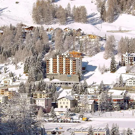 Apartment Guardaval