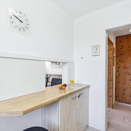 Apartment Guardaval