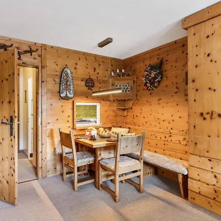 Apartament Guardaval - Utoring-1 By Interhome *